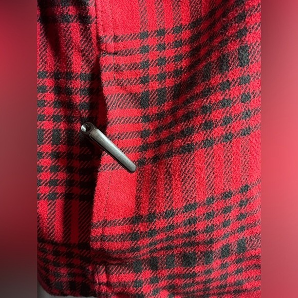 Woolrich Red Plaid 100% Cotton Jacket. - Picture 9 of 14